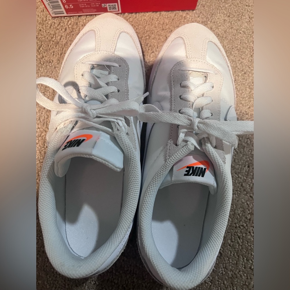 Nike Pacific woman’s White Sneakers in Box - Picture 8 of 13